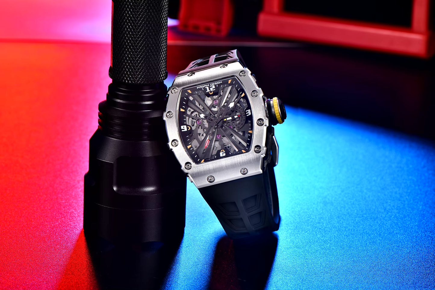 Pagani Design 1738 - Herren-Skeleton-Armbanduhr im Tonneau-Design