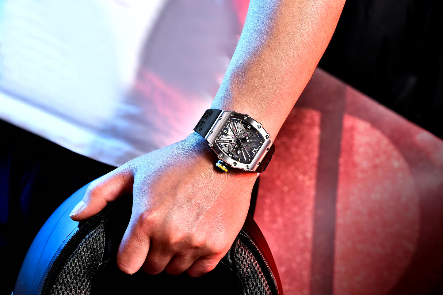 Pagani Design 1738 - Herren-Skeleton-Armbanduhr im Tonneau-Design