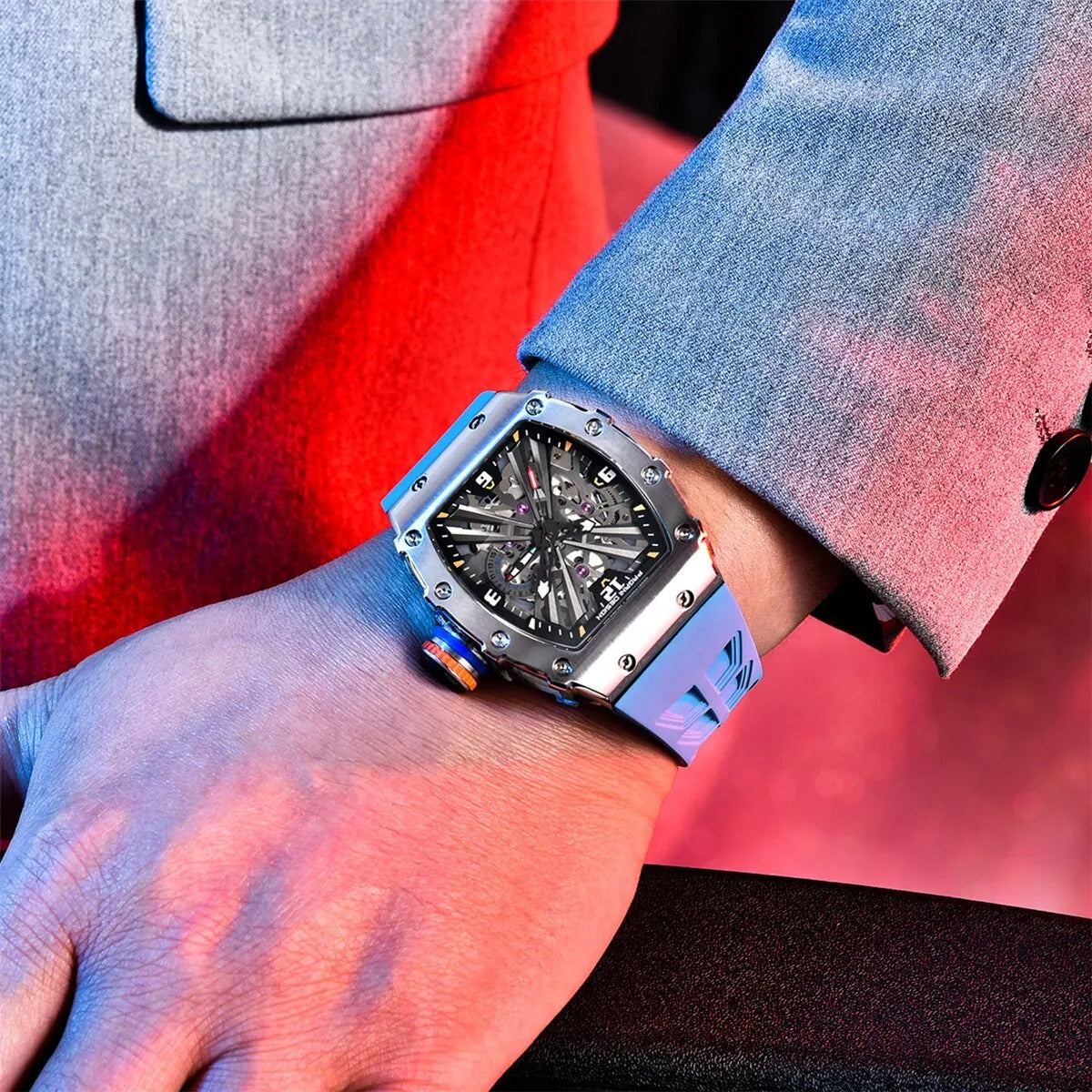 Pagani Design 1738 - Herren-Skeleton-Armbanduhr im Tonneau-Design