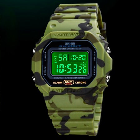 Digitale Sportuhr mit leuchtenden Ziffern Militär 44 mm